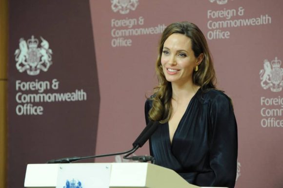 Angelina-Jolie